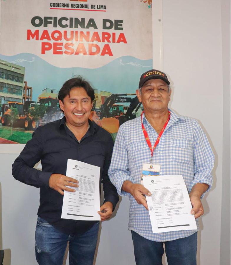 ¡Más maquinaria para nuestros usuarios! Junta Chancay Huaral recibe dos volquetes para fortalecer el mantenimiento de la Infraestructura Hidráulica
